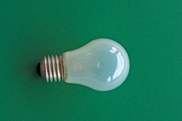 Druhé místo získává Thomas Alva Edison